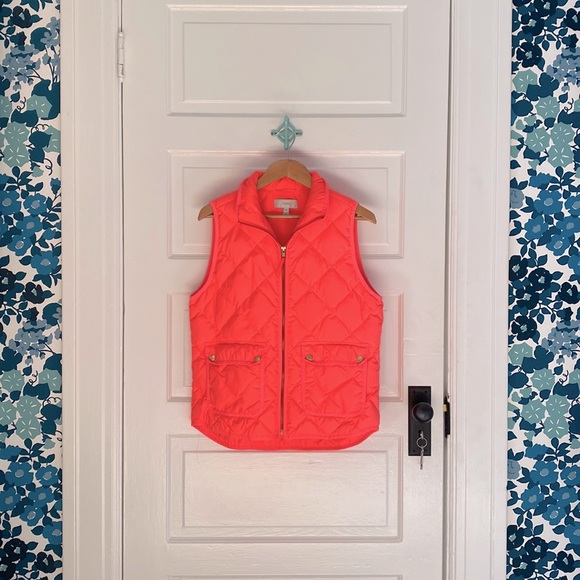 Neon Pink J Crew quilted puffer vest - Picture 1 of 2